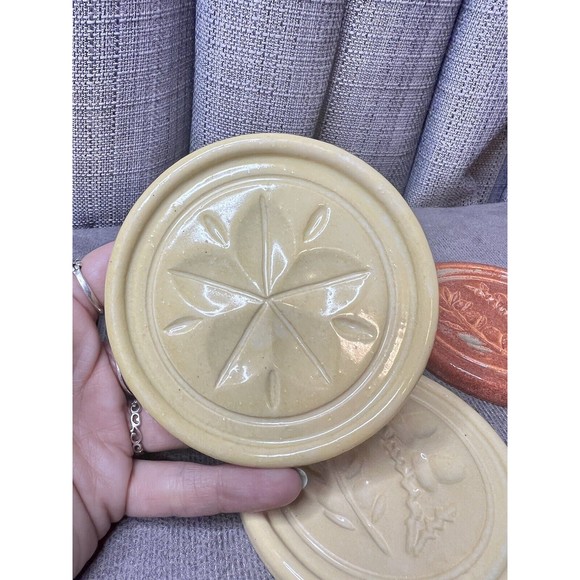 PIGEON FORGE POTTERY Buttermold Print Round Coasters Fall Harvest Brown Biege - Picture 5 of 13